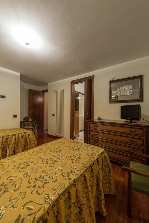 Villa Serapide B&B 蒂沃利 外观 照片